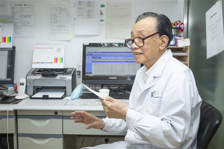 645b5982e8402.jpg 645b5982e8402.jpg