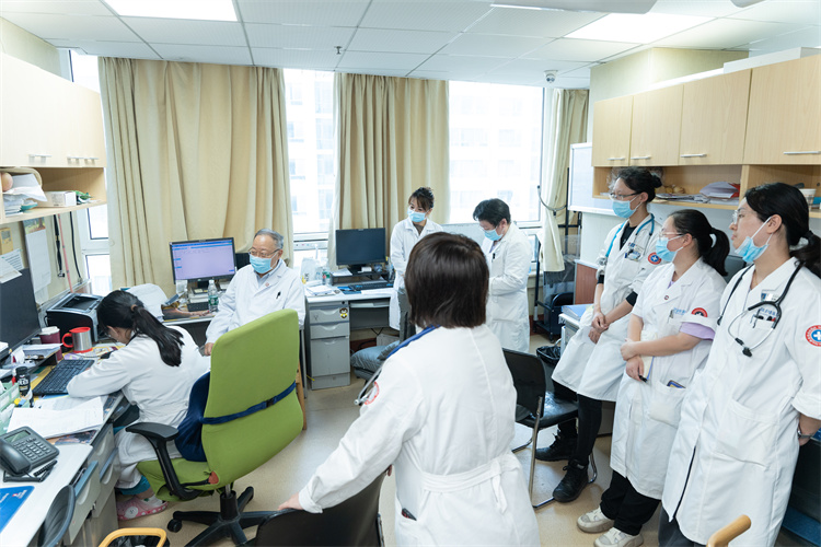 652f88907258b.jpg 652f88907258b.jpg