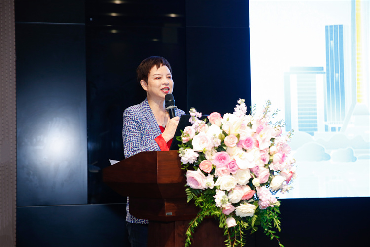 672c7e33db98f.jpg 672c7e33db98f.jpg