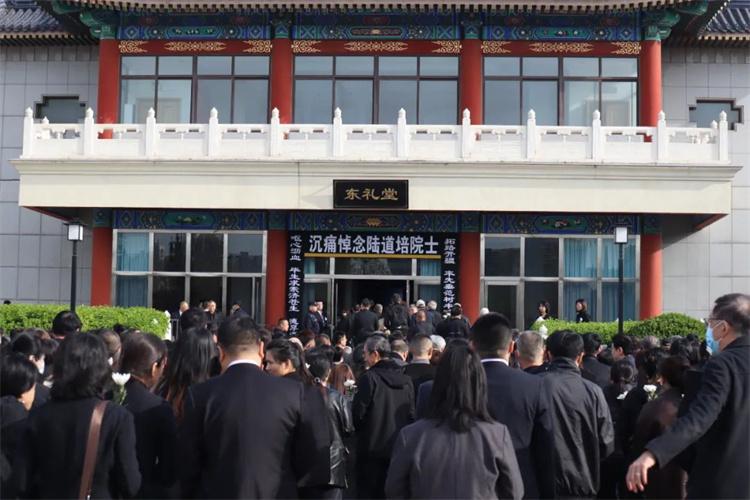 67f618cf41a0a.jpg 67f618cf41a0a.jpg