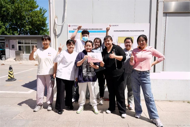 6811c4aa133af.jpg 6811c4aa133af.jpg